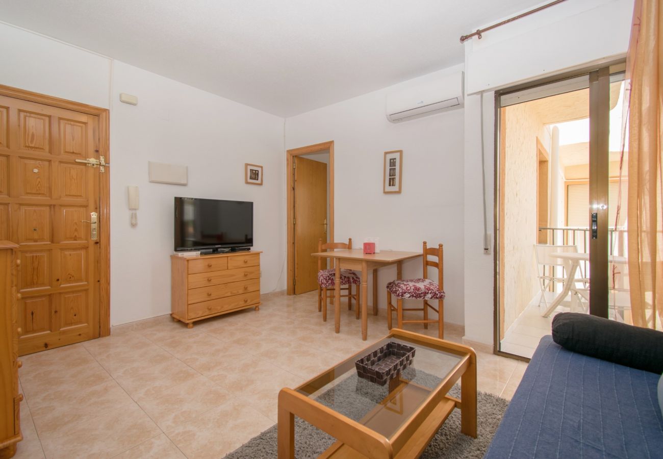 Ferienwohnung in Torrevieja - 004 Tiny Beach - Alicante Real Estate