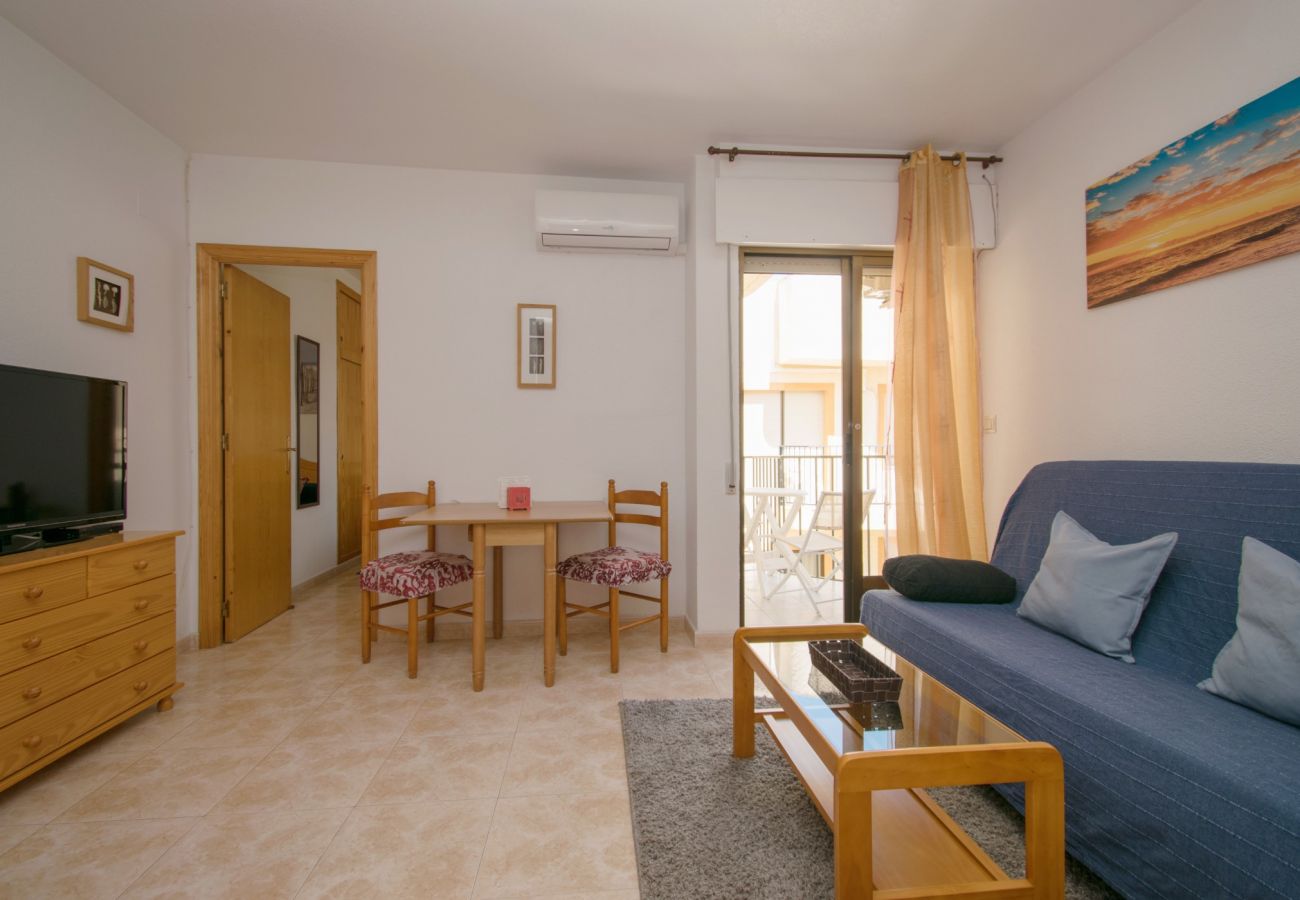 Ferienwohnung in Torrevieja - 004 Tiny Beach - Alicante Real Estate