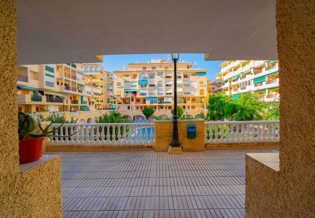Ferienwohnung in La Mata - 057 Beach Dreams Apartment - Alicante Holiday