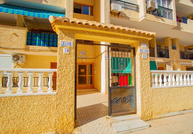 Ferienwohnung in La Mata - 057 Beach Dreams Apartment - Alicante Holiday