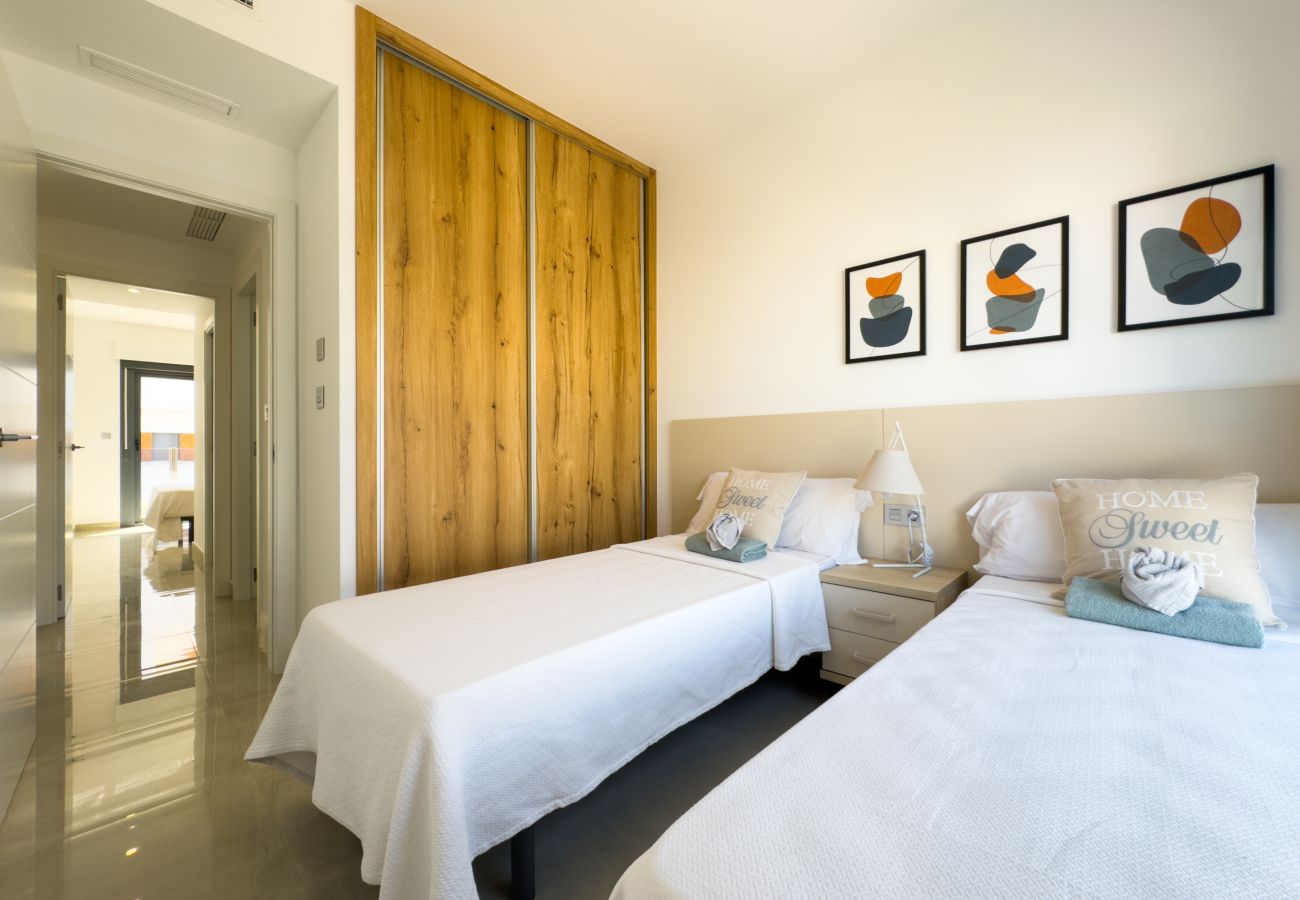 Ferienwohnung in Pilar de la Horadada - 202 Sunshine Haven - Alicante Holiday