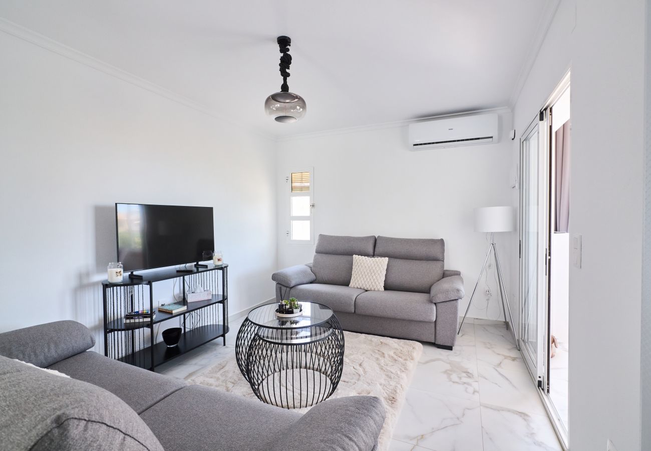 Bungalow in Torrevieja - 081 Design Style- Alicante Holiday