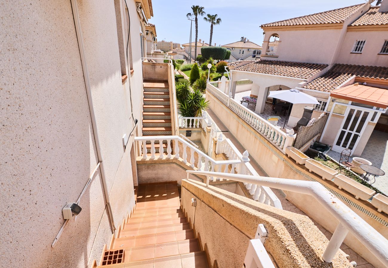 Bungalow in Torrevieja - 081 Design Style- Alicante Holiday