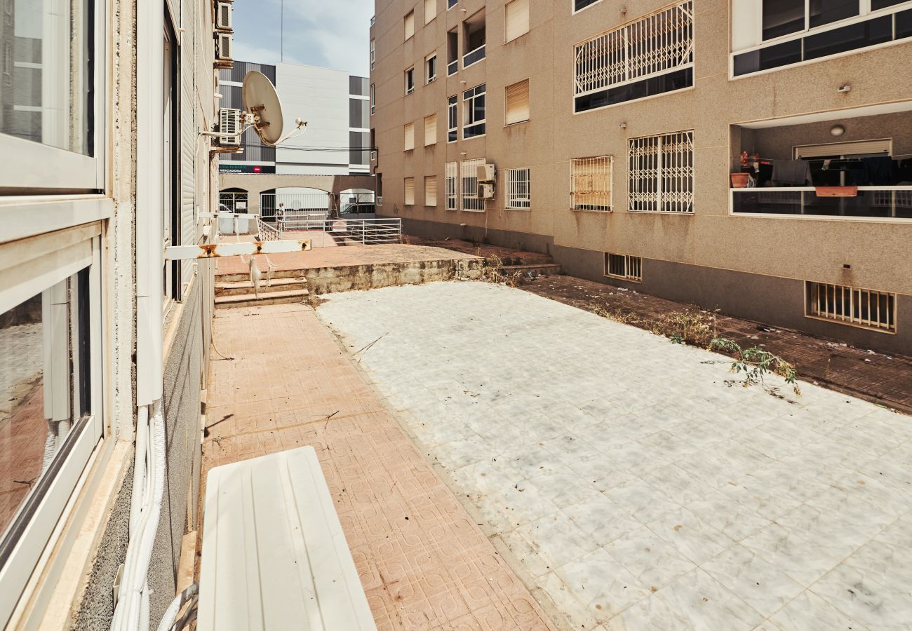 Ferienwohnung in Torrevieja - 153  La Paz Center Alicante-Holiday