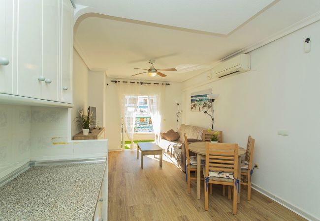 Apartamento en La Mata - 034 All Year Sun & Pool / AC - Wifi Apartamento en La Mata - 034 All Year Sun & Pool / AC - Wifi