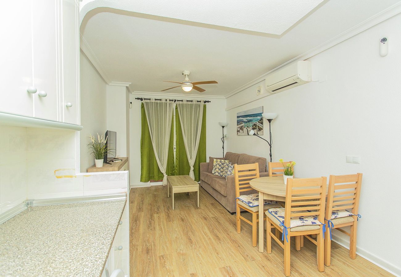 Apartamento en La Mata - 034 All Year Sun & Pool / AC - Wifi