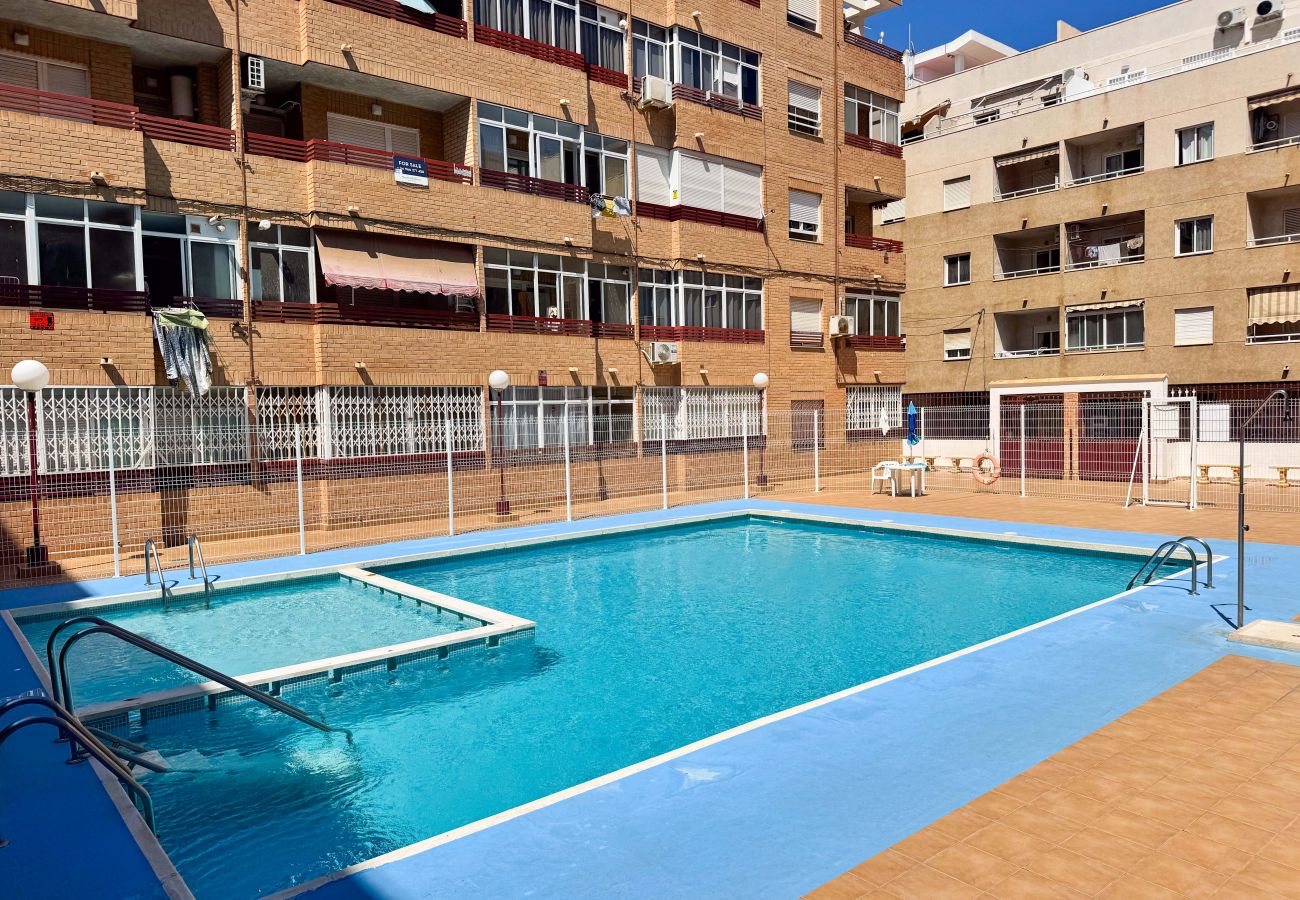 Apartamento en Torrevieja - 016 Happiness Apartment - Alicante Holiday