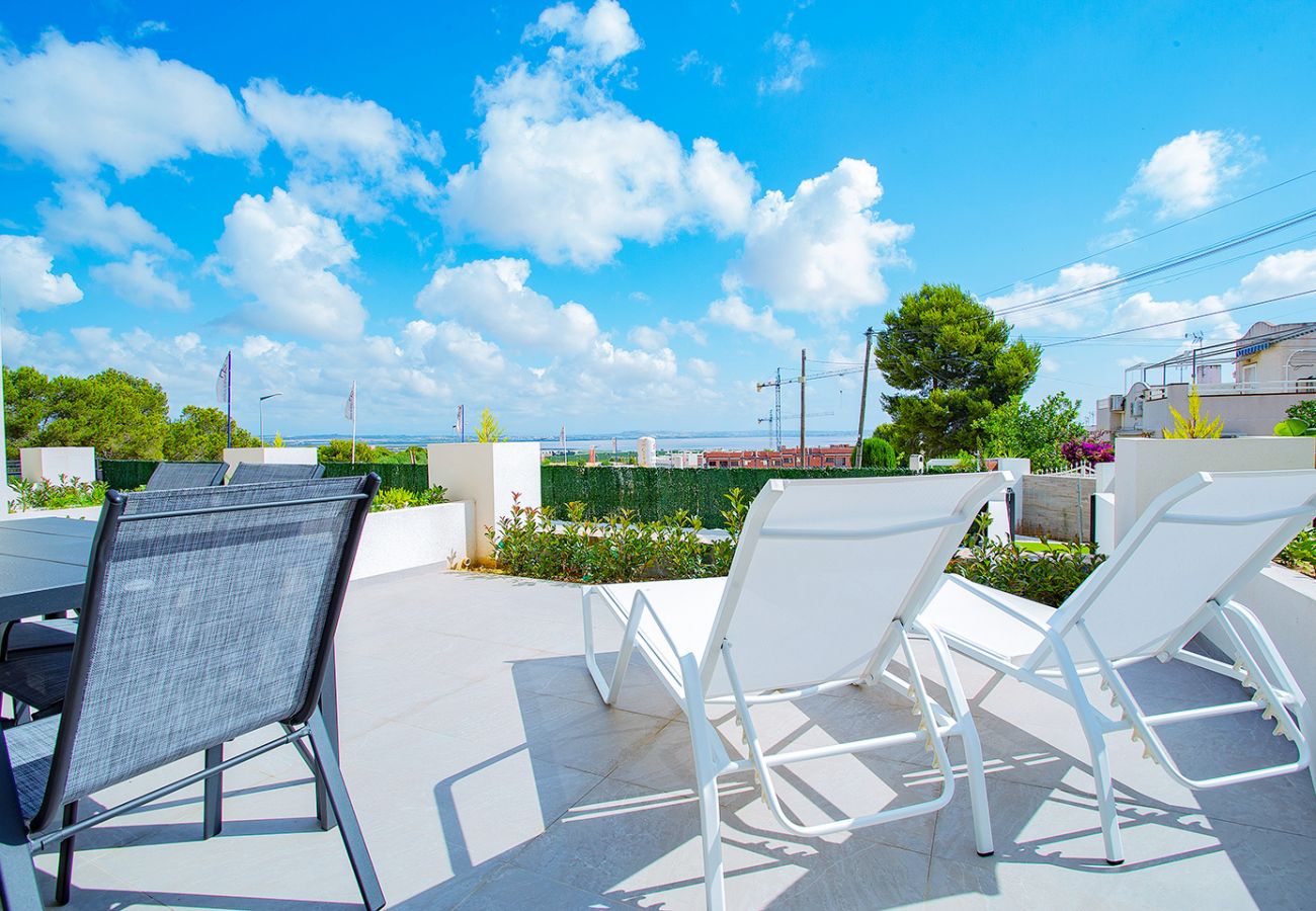 Bungalow en Torrevieja - 218 New Laguna View Jacuzzi - Alicante Holiday