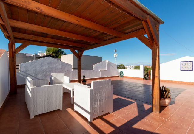 Casa adosada en Torrevieja - 233 Laguna Views -Alicante Holiday