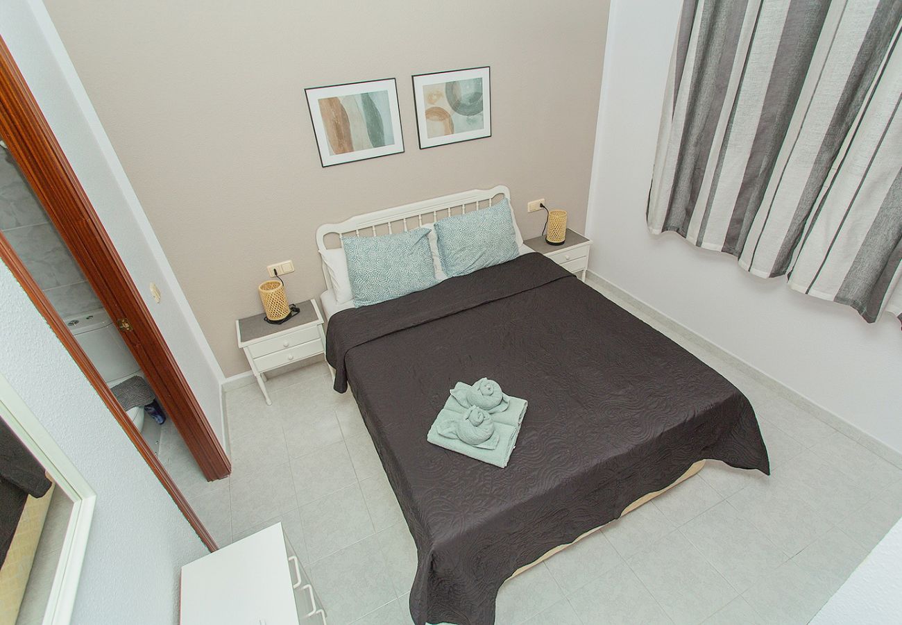 Apartamento en Torrevieja - 039 City Retreat - Alicante Holiday