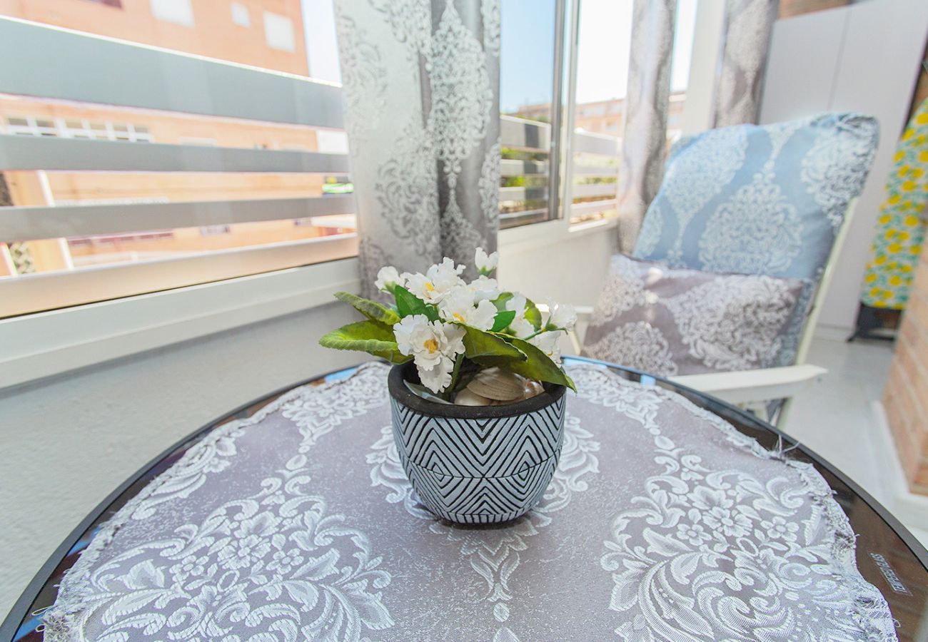Apartamento en Torrevieja - 039 City Retreat - Alicante Holiday
