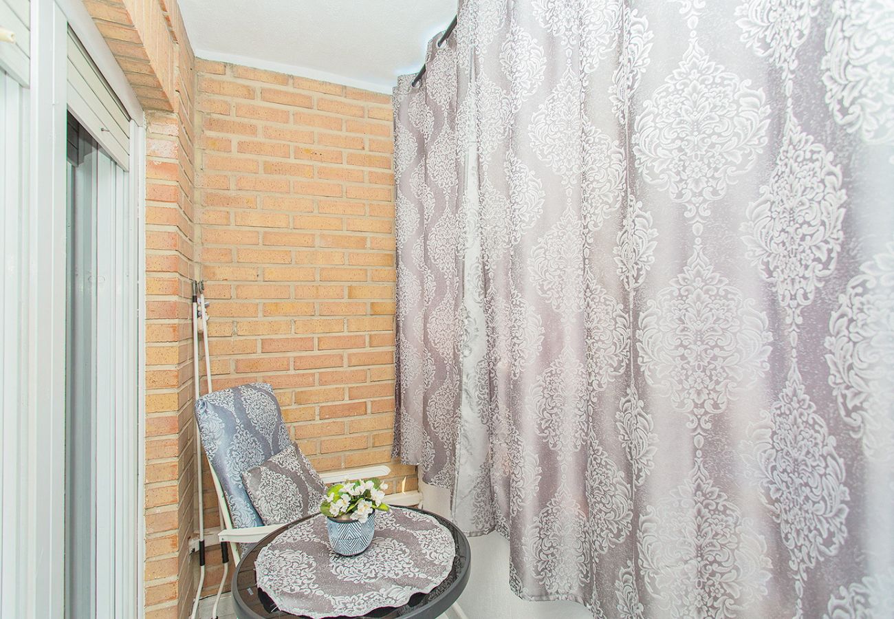 Apartamento en Torrevieja - 039 City Retreat - Alicante Holiday