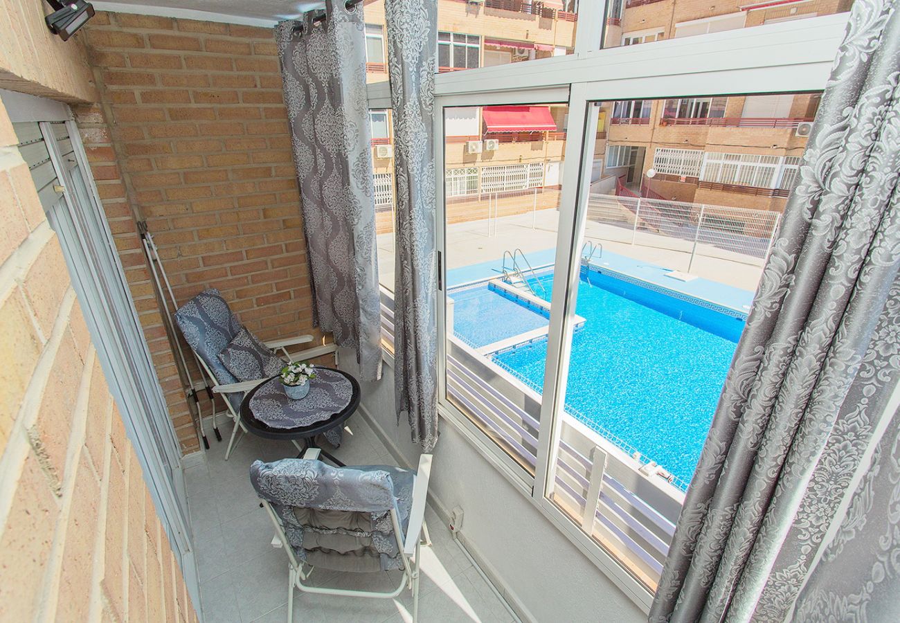 Apartamento en Torrevieja - 039 City Retreat - Alicante Holiday