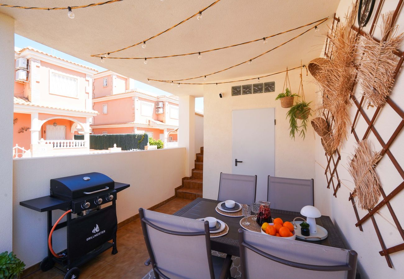 Bungalow en La Zenia - 200 Relax House- Alicante Holiday
