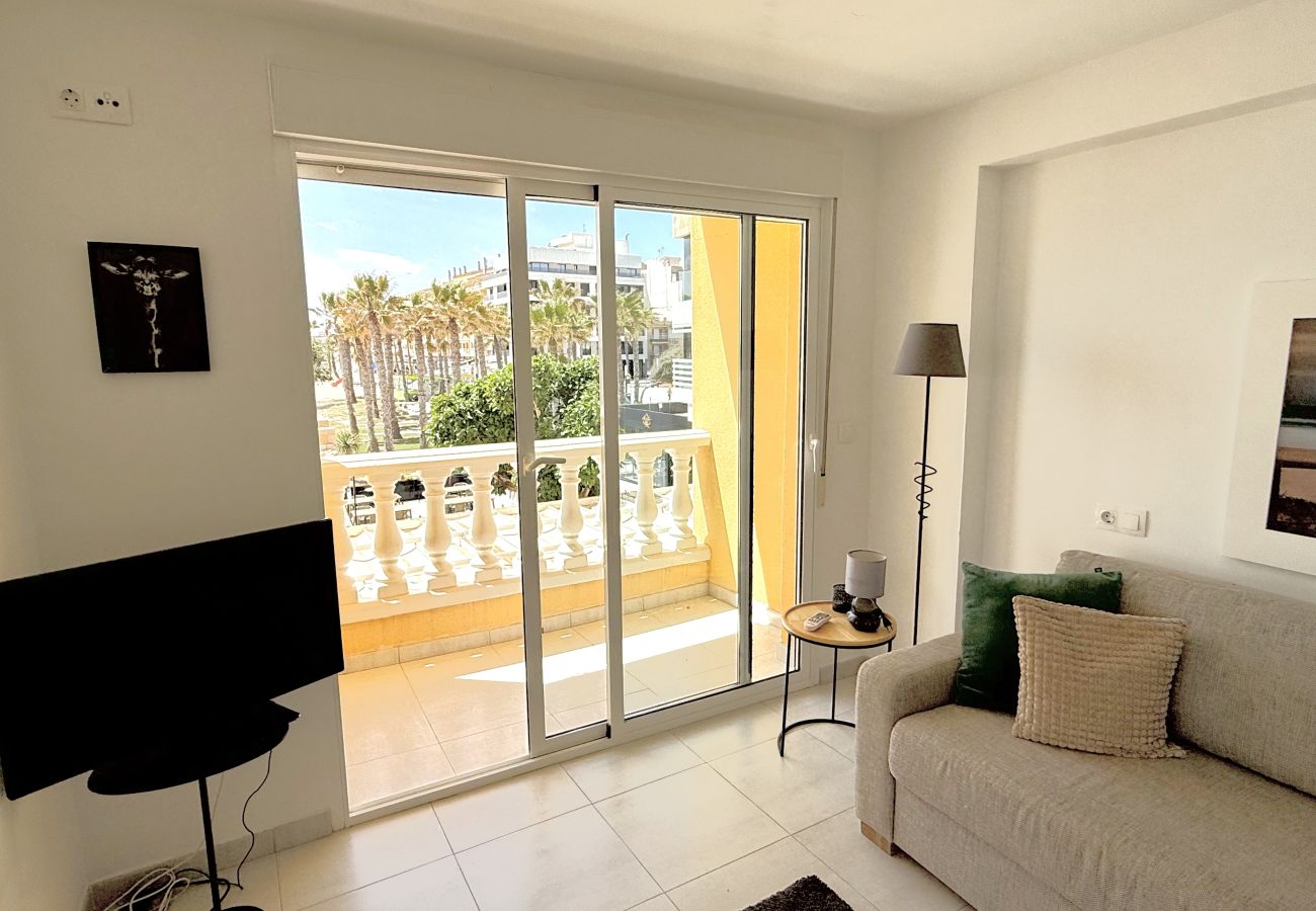 Apartamento en Torrevieja - 003 Modern Seaview- Alicante Holiday