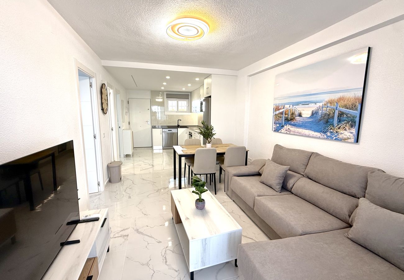 Apartamento en Torrevieja - 105 Magic Views - Alicante Holiday