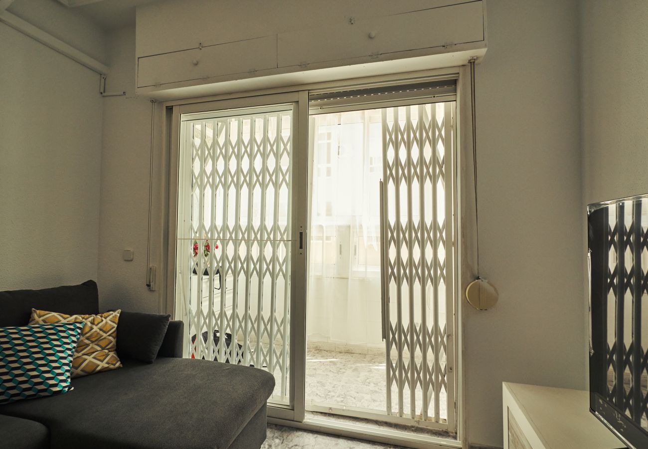Apartamento en Torrevieja - 153  La Paz Center Alicante-Holiday