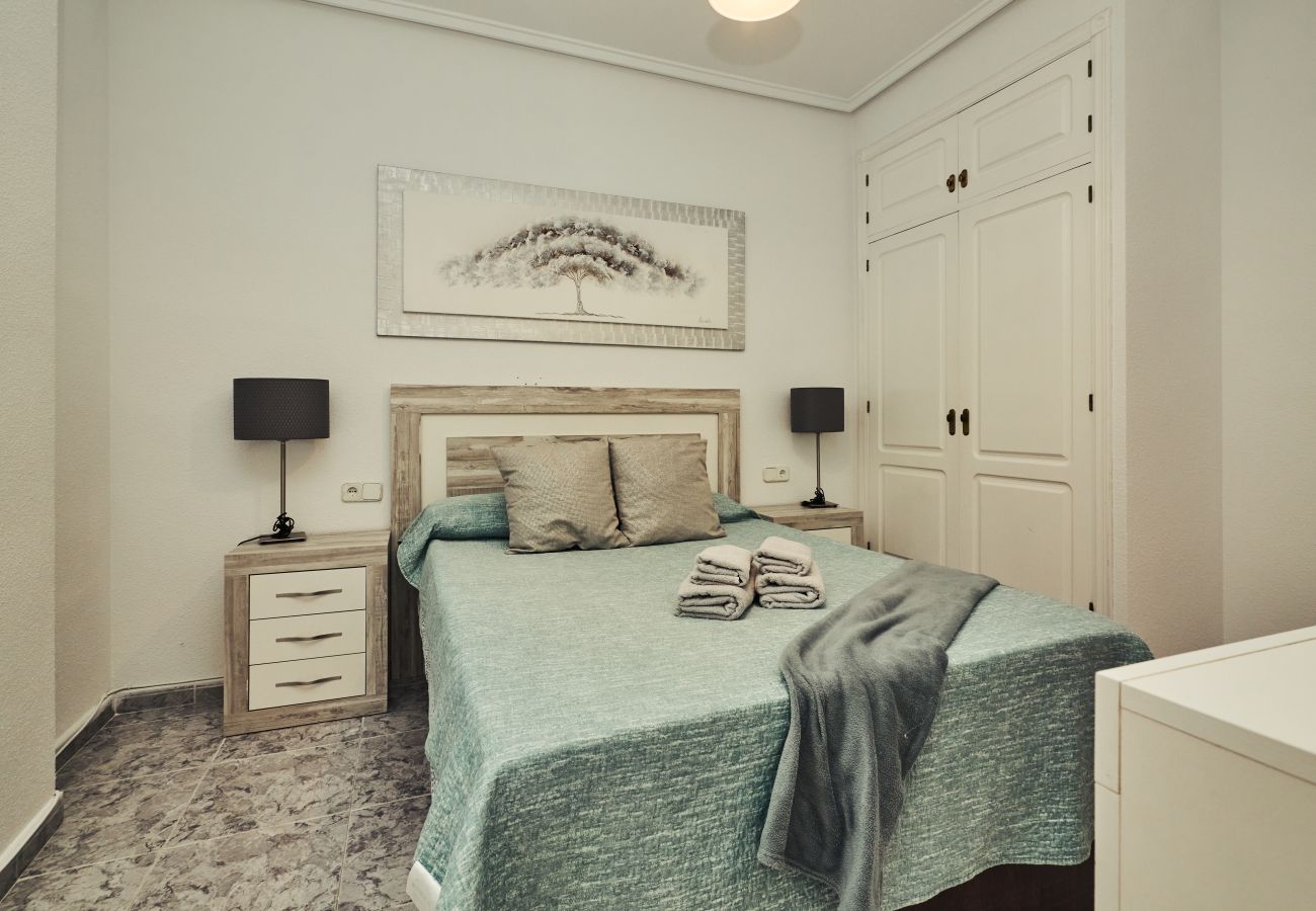 Apartamento en Torrevieja - 153  La Paz Center Alicante-Holiday