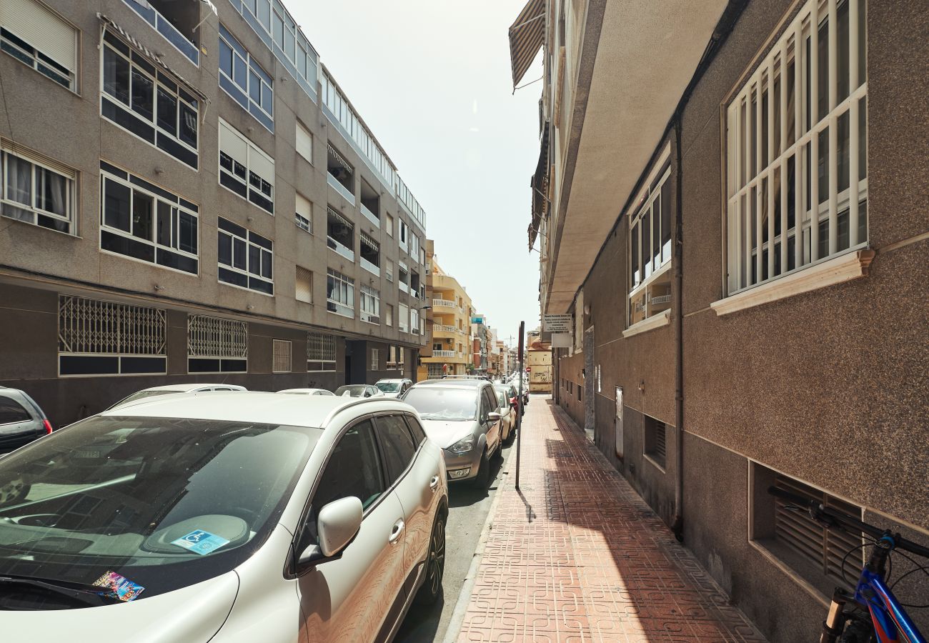 Apartamento en Torrevieja - 153  La Paz Center Alicante-Holiday