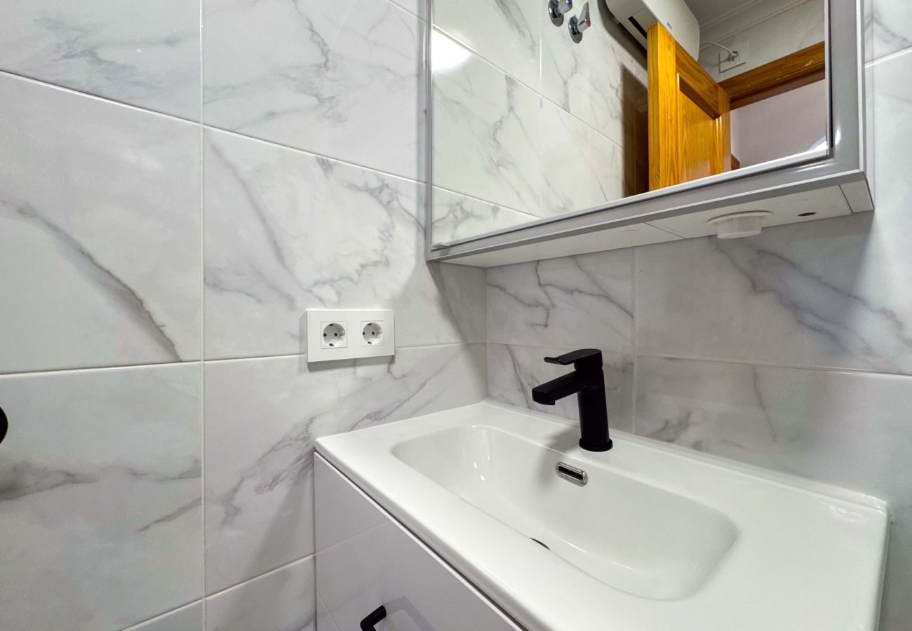 Apartment in La Mata - 055 Paradise Vacation - AC/WIFI