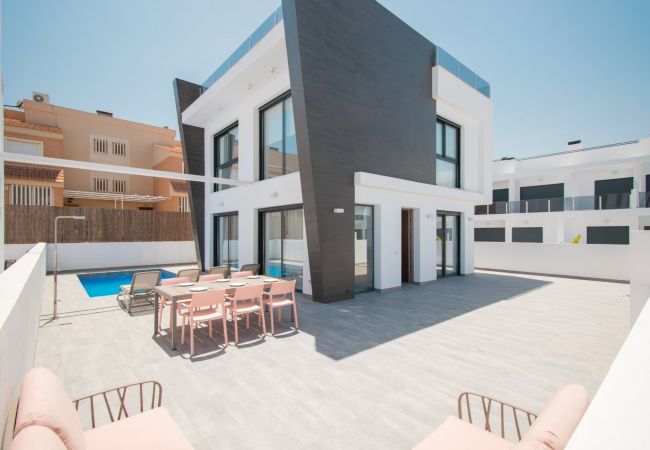Villa/Dettached house in Gran Alacant - 205 Luxury Gran Villa - Alicante Holiday