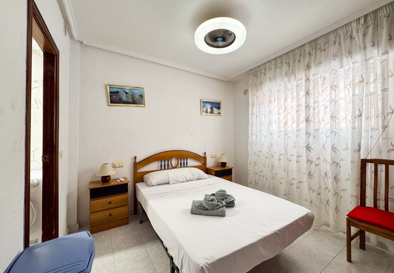 Apartment in Torrevieja - 016 Happiness Apartment - Alicante Holiday