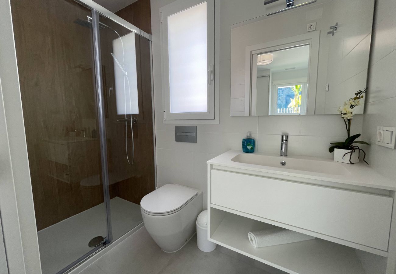 Bungalow in La Zenia - 221 Zenia Pool  - Alicante Holiday