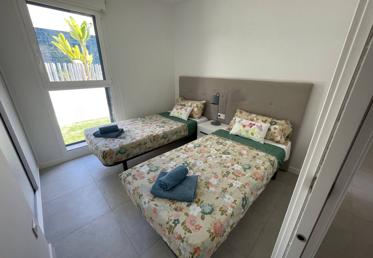 Bungalow in La Zenia - 221 Zenia Pool  - Alicante Holiday