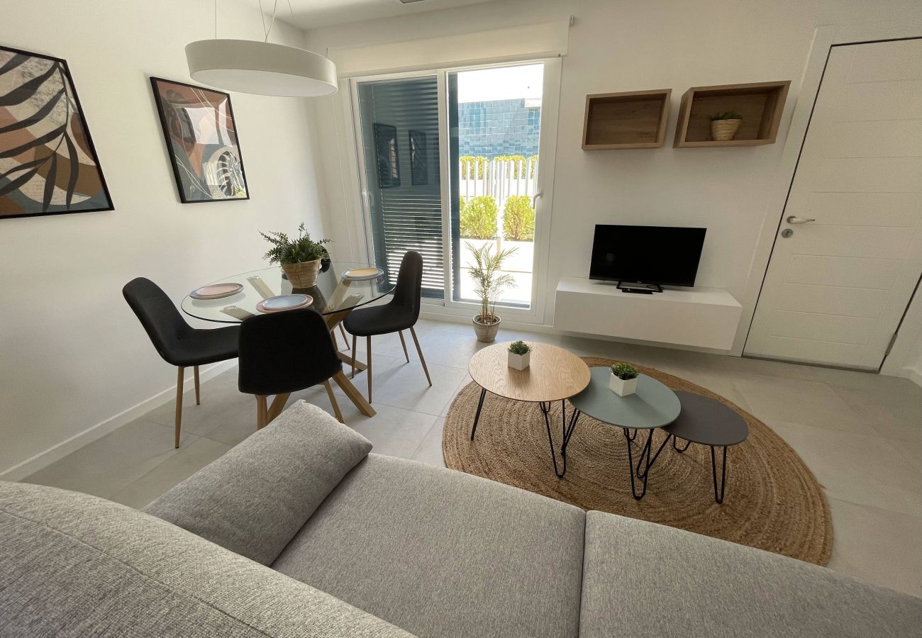 Bungalow in La Zenia - 221 Zenia Pool  - Alicante Holiday