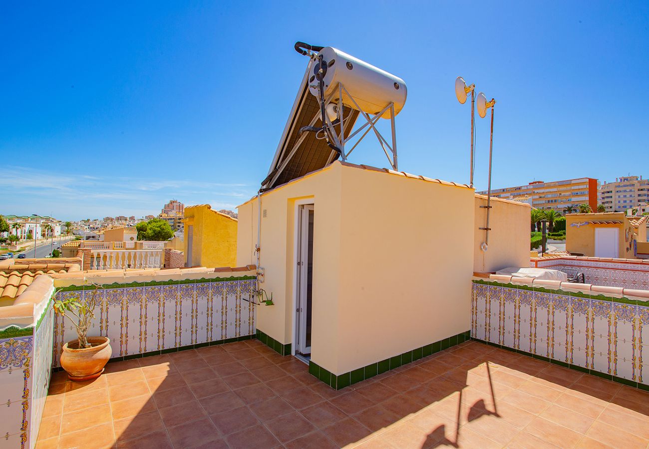 Bungalow in Torrevieja - 080 Family Garden House - Alicante Holiday