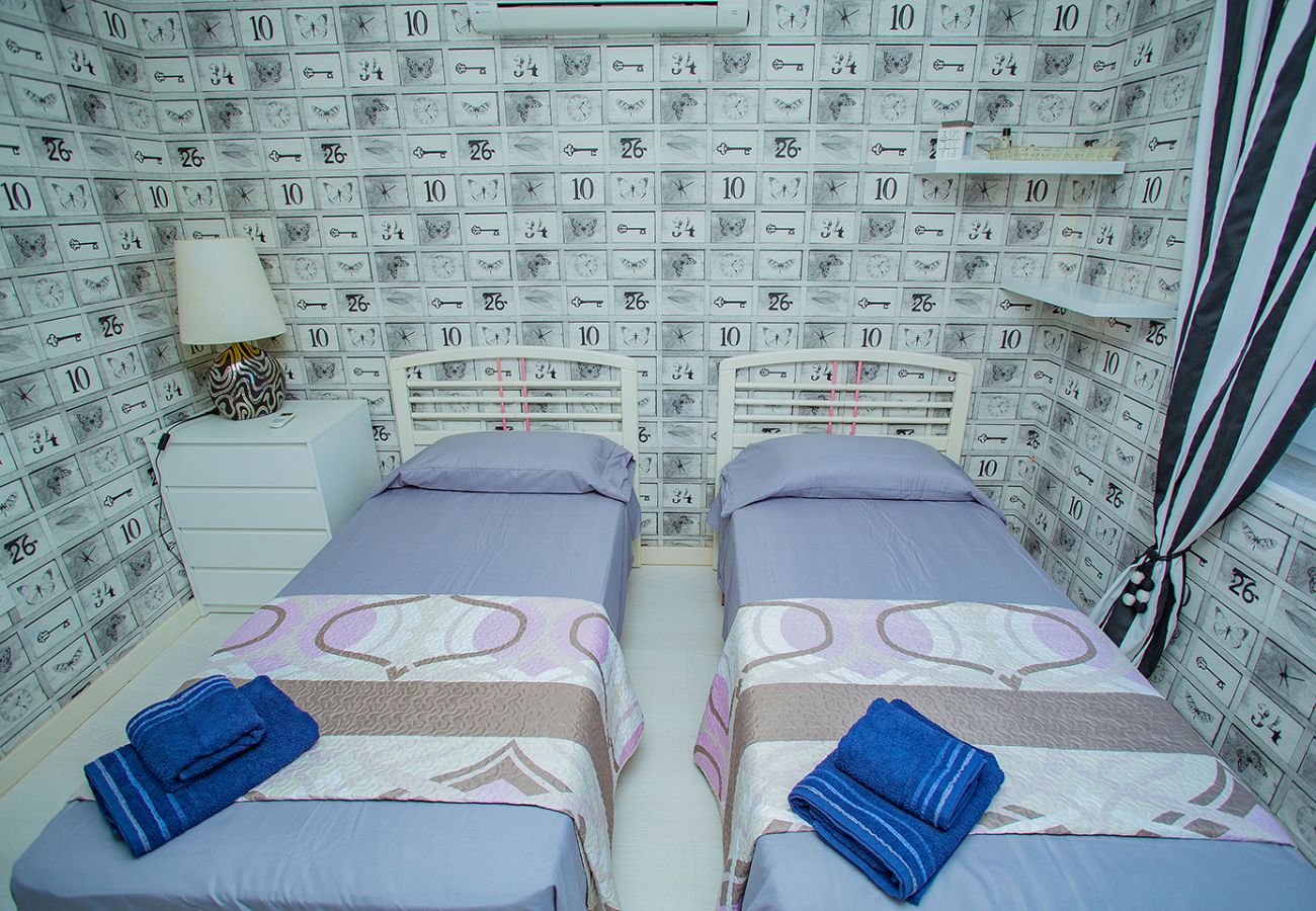 Bungalow in Torrevieja - 080 Family Garden House - Alicante Holiday
