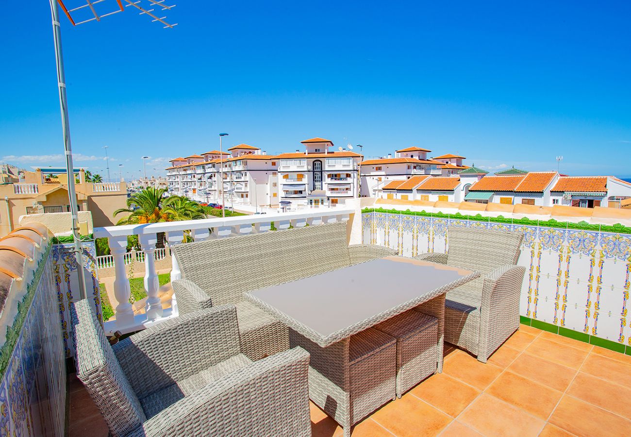 Bungalow in Torrevieja - 080 Family Garden House - Alicante Holiday