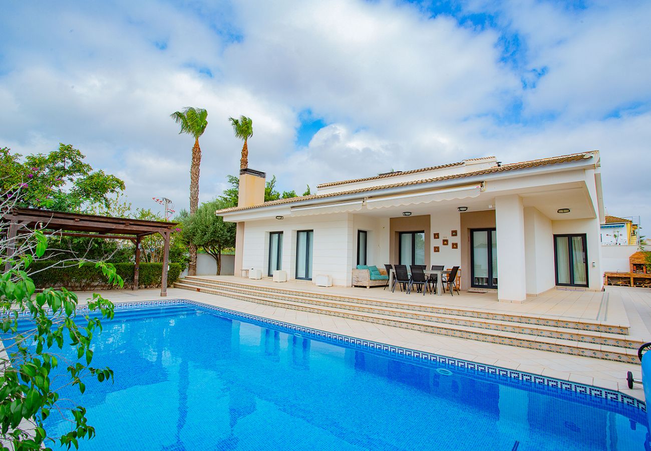 Villa in Dehesa de Campoamor - 230  Villa Deluxe - Alicante Holiday