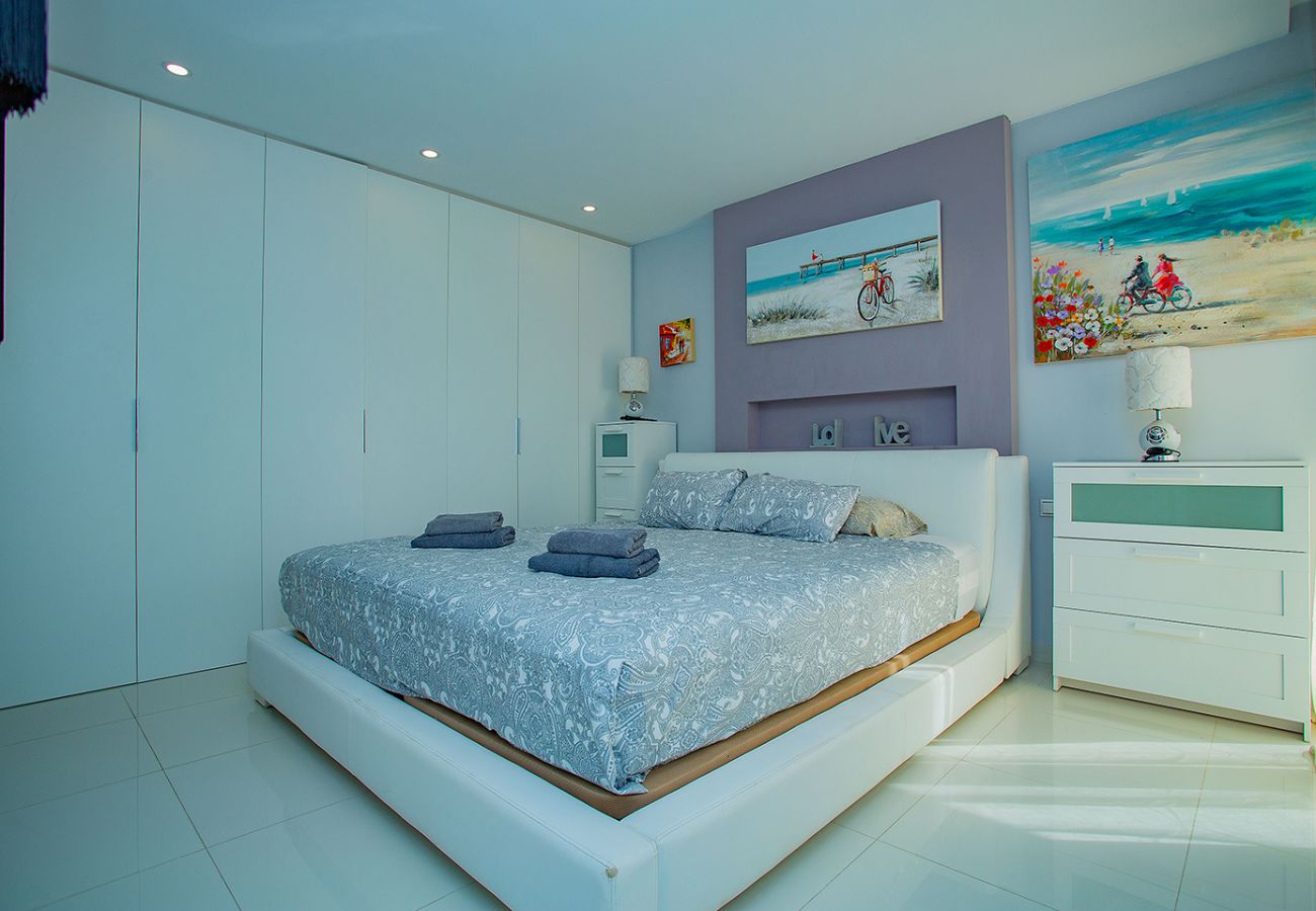 Villa in Dehesa de Campoamor - 230  Villa Deluxe - Alicante Holiday
