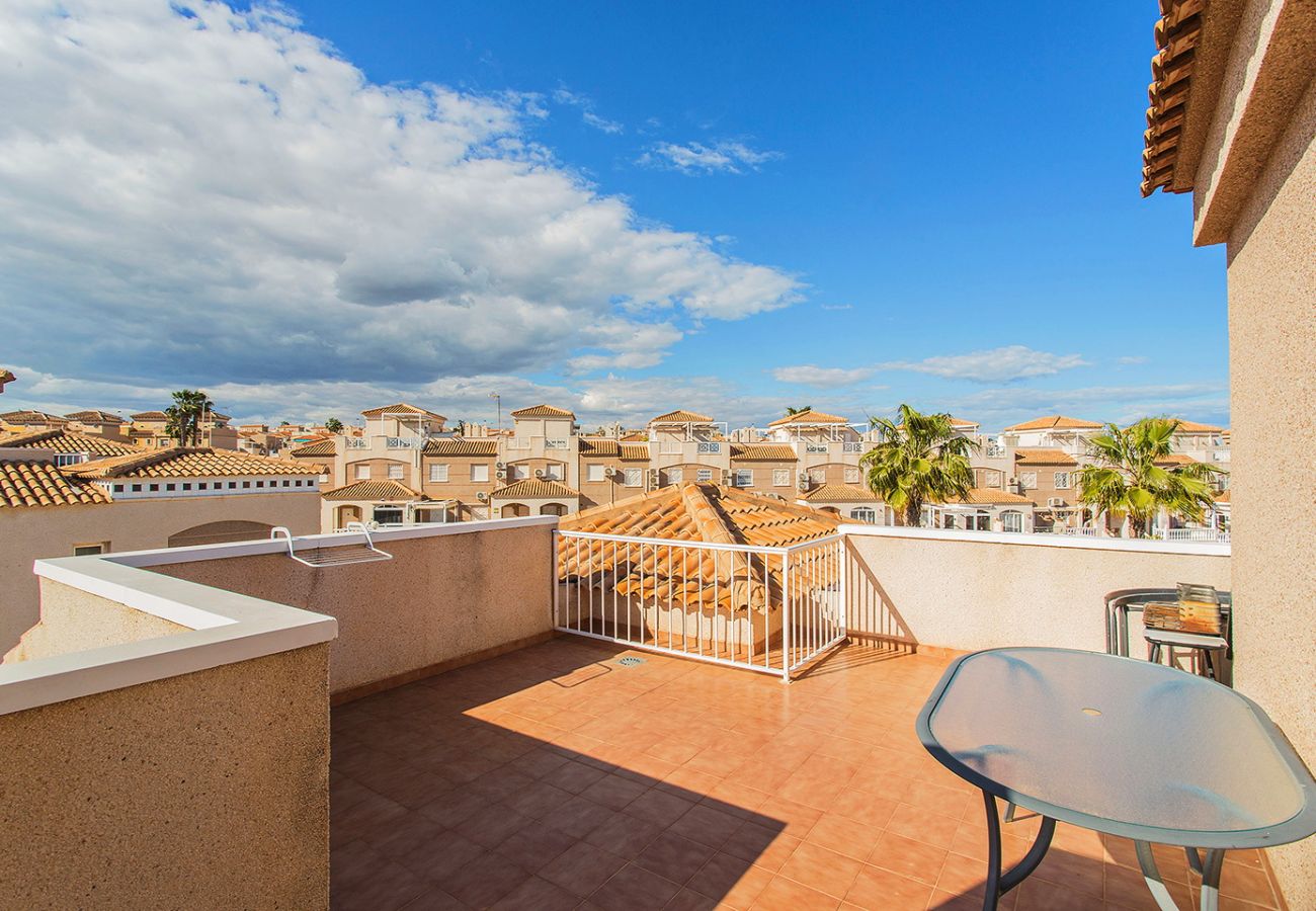 Apartment in Torrevieja - 025 Sunny Oasis Apartment - Alicante Holiday