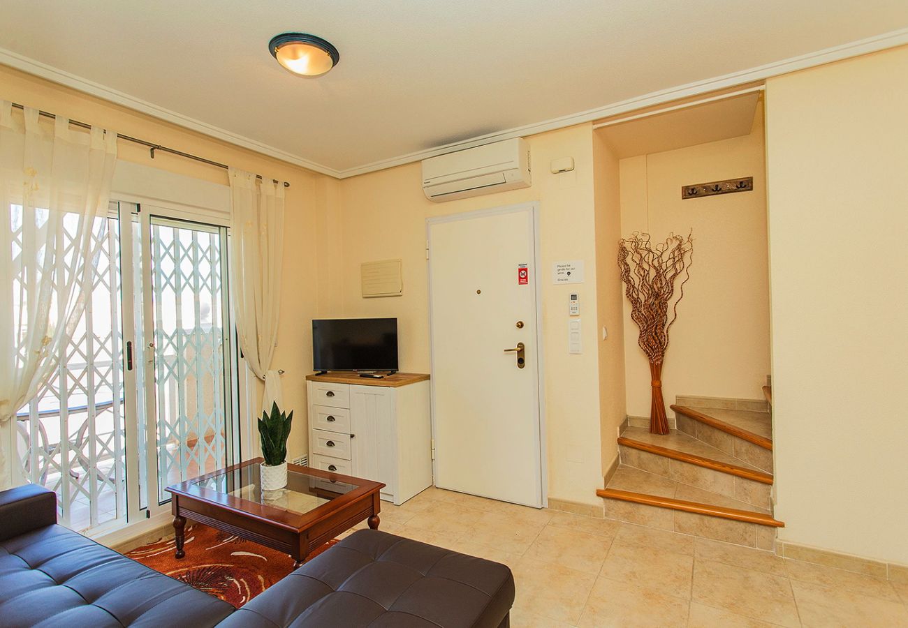 Apartment in Torrevieja - 025 Sunny Oasis Apartment - Alicante Holiday