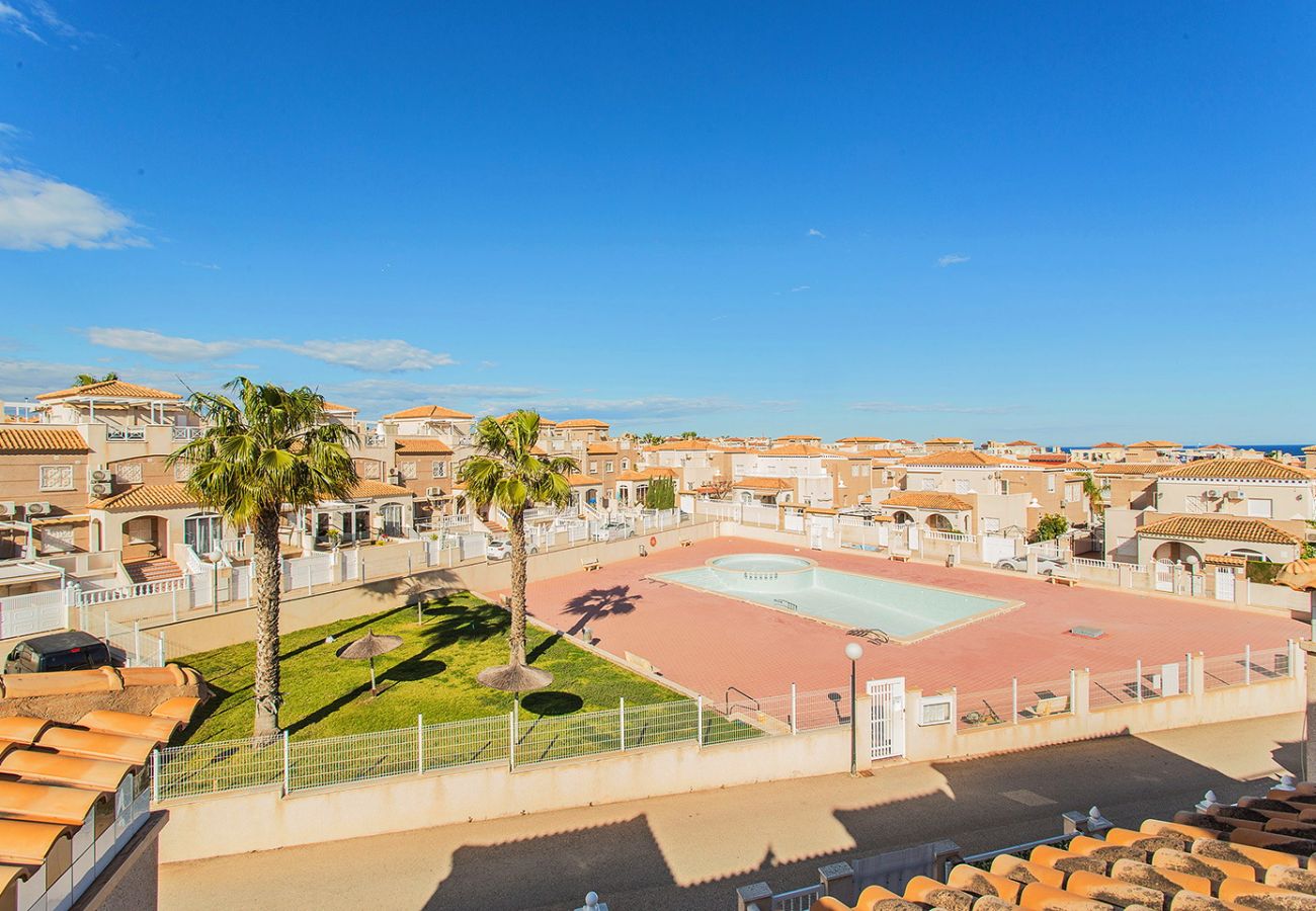 Apartment in Torrevieja - 025 Sunny Oasis Apartment - Alicante Holiday