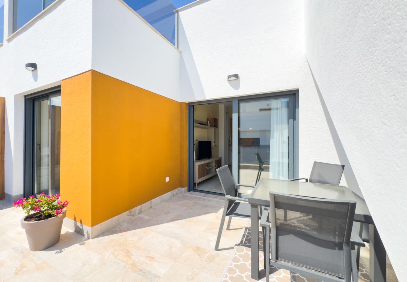 Apartment in Pilar de la Horadada - 202 Sunshine Haven - Alicante Holiday