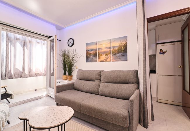 Apartment in Torrevieja - 039 City Retreat - Alicante Holiday