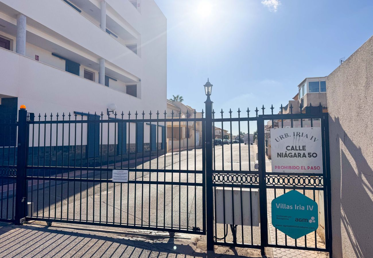 Bungalow in La Zenia - 200 Relax House- Alicante Holiday