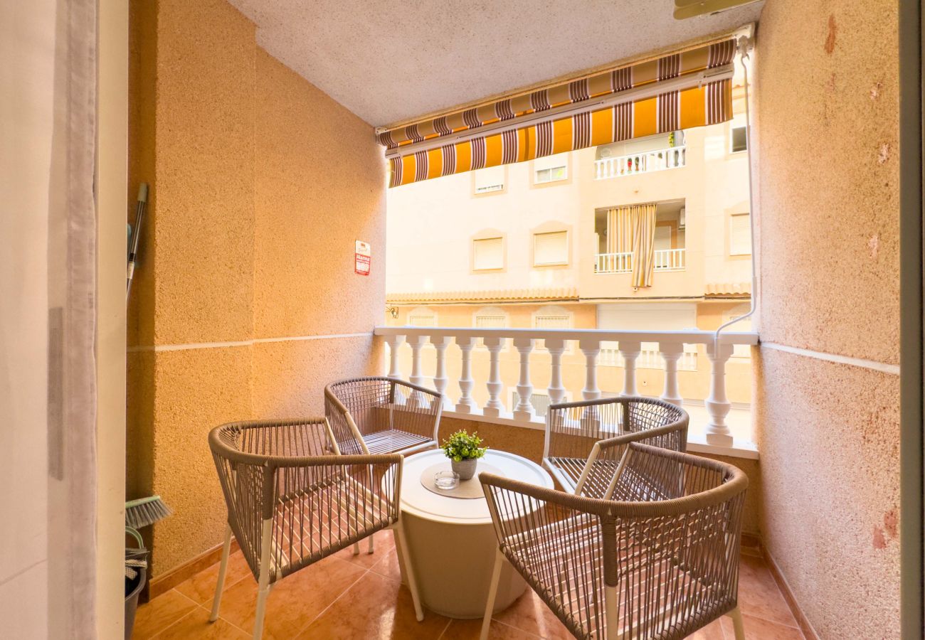 Apartment in Torrevieja - 037 Modern Sweet Apartment - Alicante Holiday