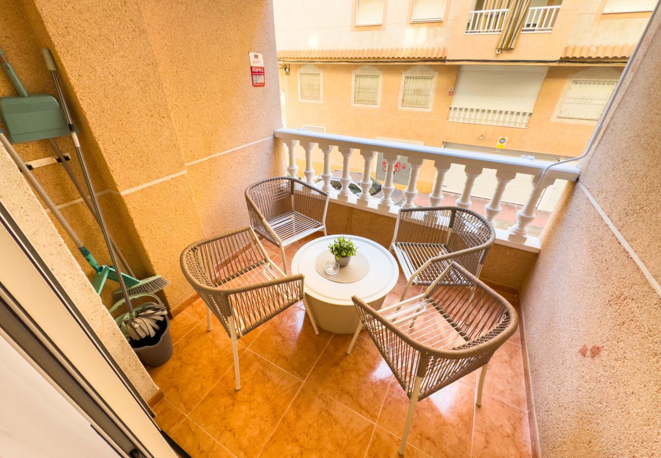 Apartment in Torrevieja - 037 Modern Sweet Apartment - Alicante Holiday