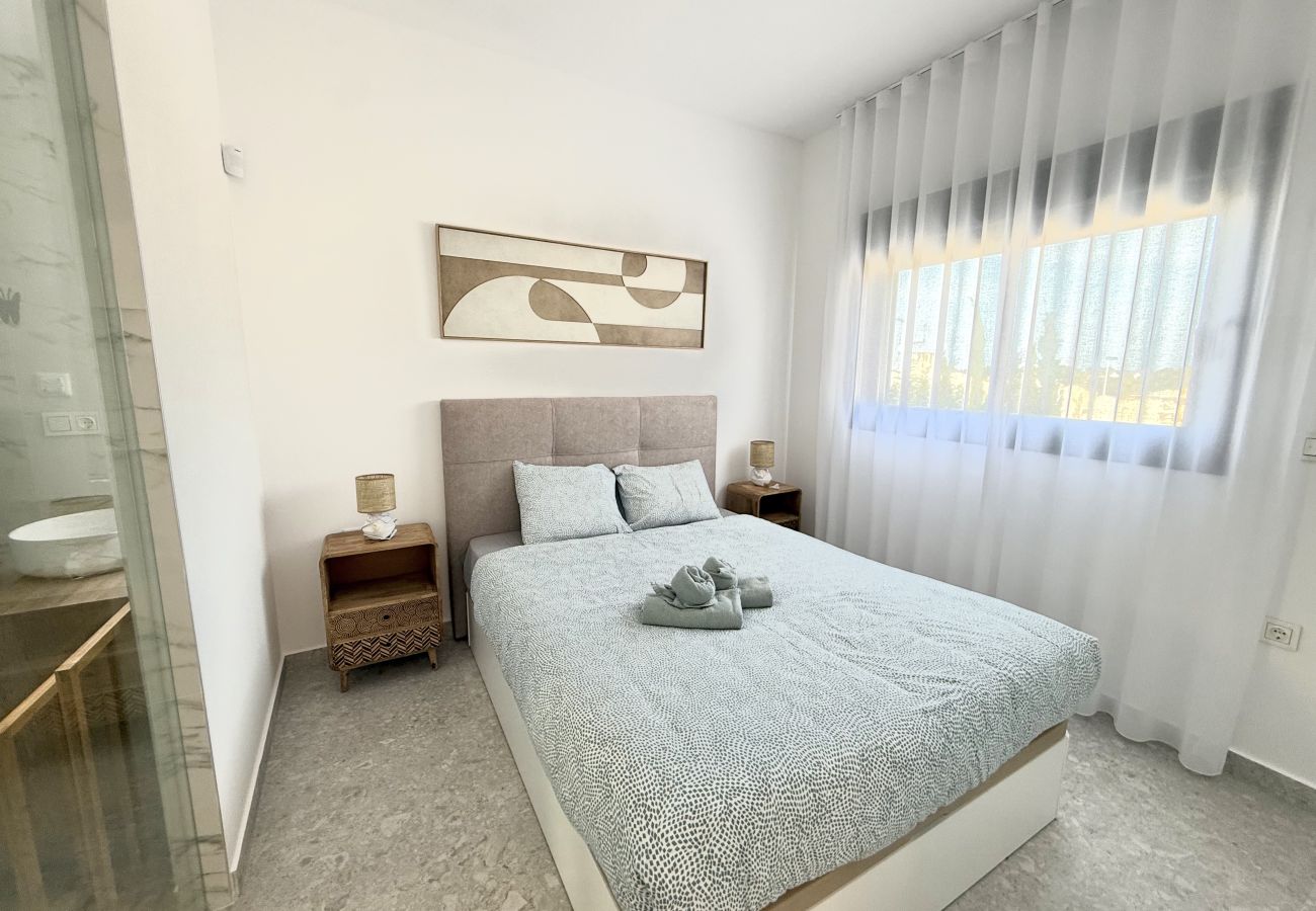 Apartment in Torrevieja - 206 Luxury Apartment Alicante Holiday