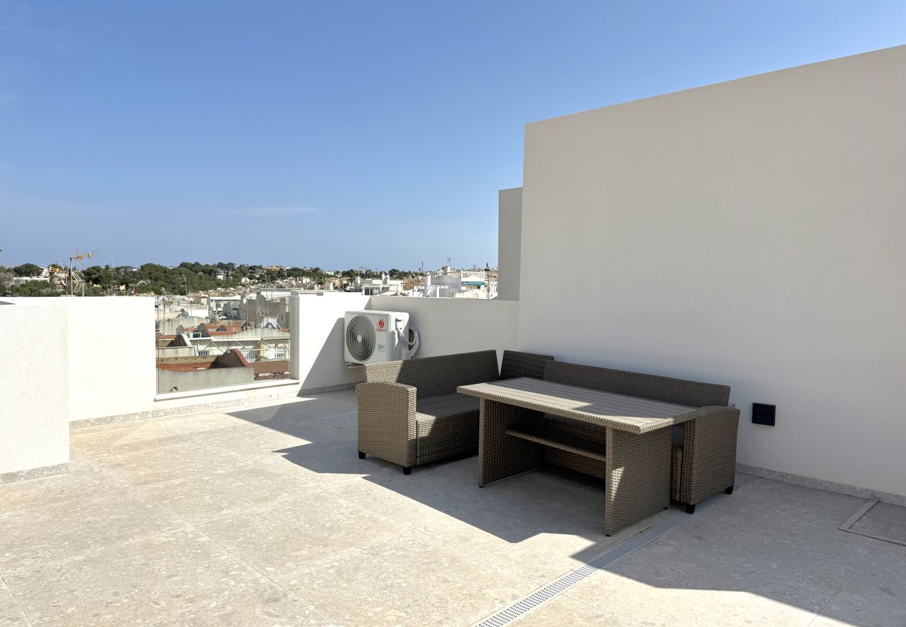 Apartment in Torrevieja - 206 Luxury Apartment Alicante Holiday