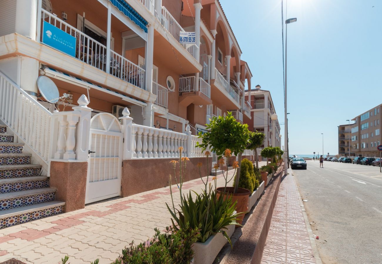 Апартаменты на La Mata - 033 Beach Terrace - Alicante Real Estate