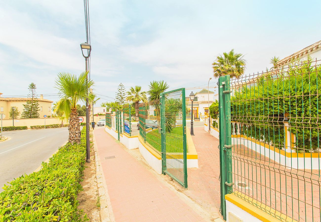 Бунгало на La Mata - 071 Molino Blanco Beach