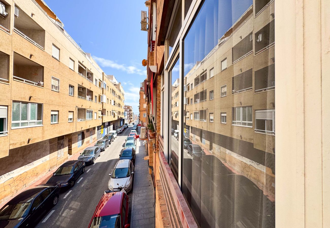 Апартаменты на Торревьеха / Torrevieja - 016 Happiness Apartment - Alicante Holiday