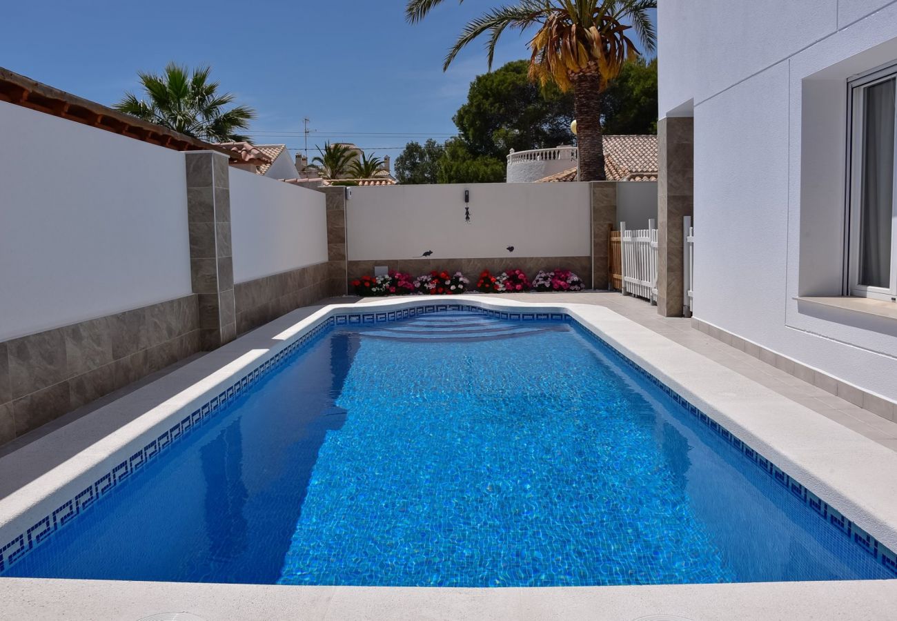Вилла на Cabo Roig - 200 Villa Deluxe - Alicante Holiday