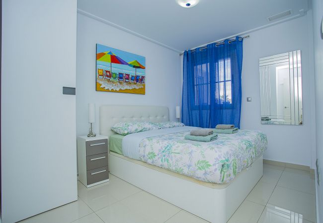 Апартаменты на La Zenia - 235 Zenia Mar Azul-Alicante Holiday