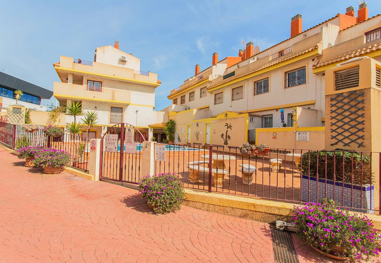 Таунхаус на La Zenia - 236 Sunny Duplex -Alicante Holiday